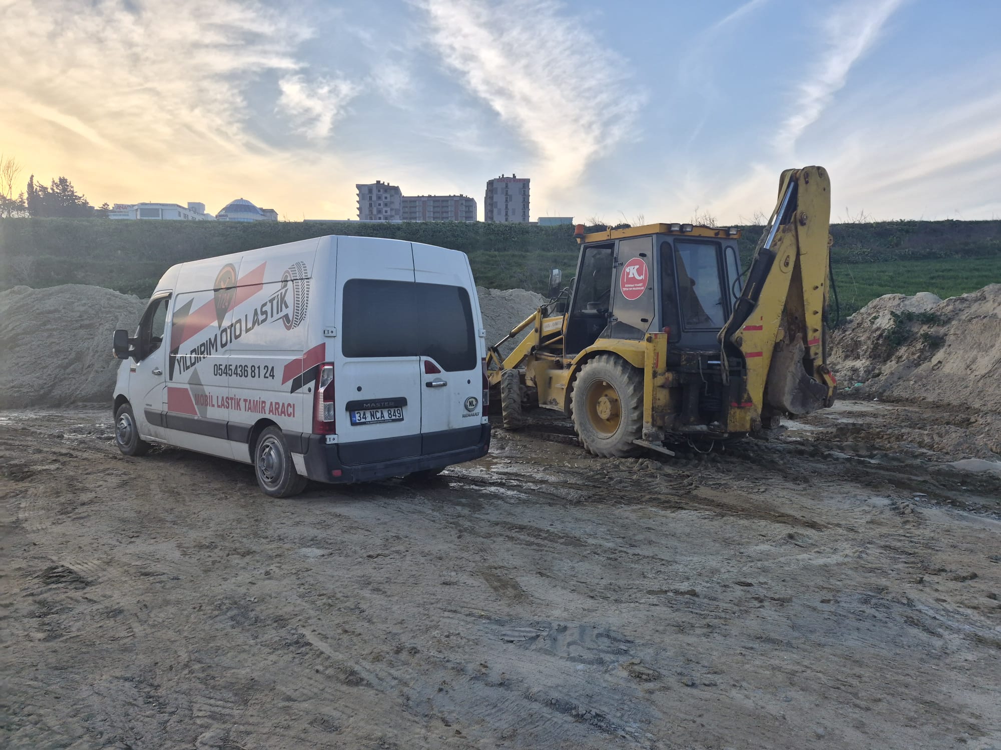 Silivri lastik yol yardım iş makinesi